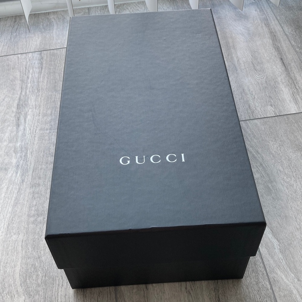 Gucci paper box